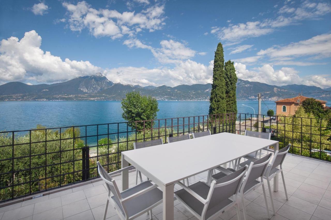 Apartment Frader Otto With Lake View Torri Del Benaco Bagian luar foto