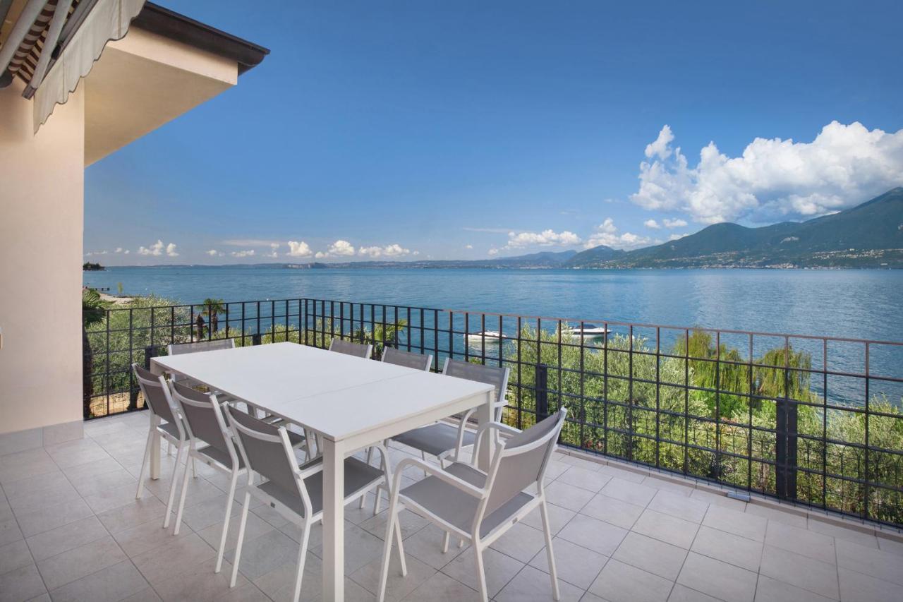 Apartment Frader Otto With Lake View Torri Del Benaco Bagian luar foto
